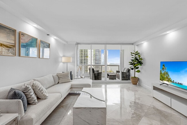Photo - 1717 N Bayshore Dr Unit SI ID1054082P