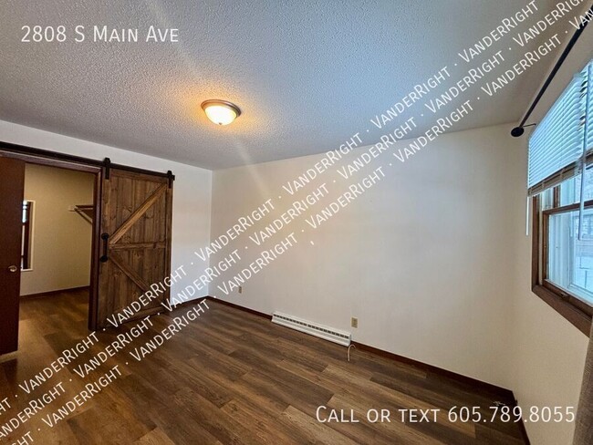 Photo - 2808 S Main Ave