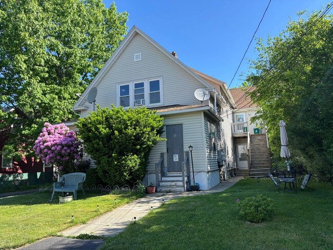 Photo - 19 Summerhill Ave Unit A