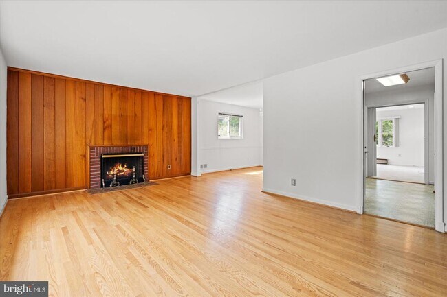 Photo - 6207 Kirby Rd