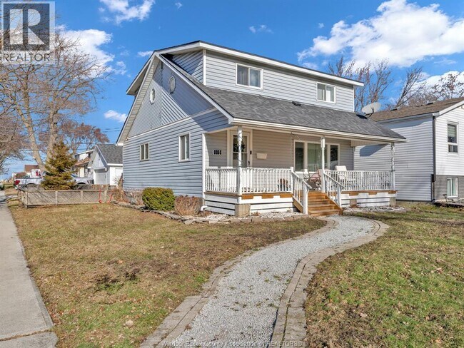 Photo - 8060 Handy St