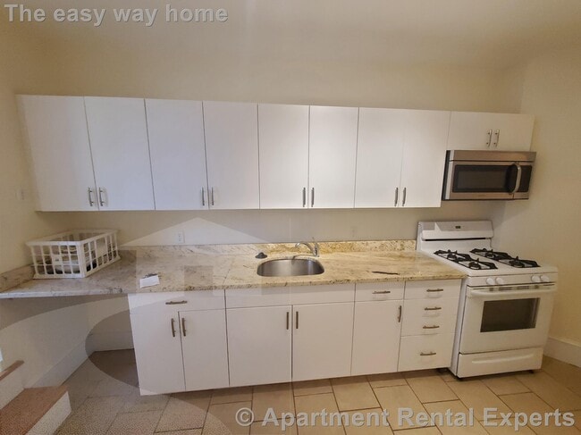 Building Photo - 991 Massachusetts Ave Unit #12
