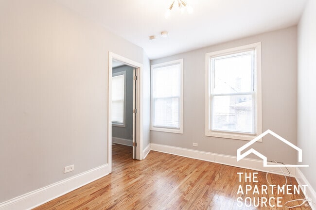 Building Photo - 3614 W George St Unit 2R Rental