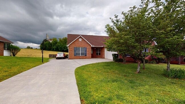 Photo - Coming Soon! 3 Bedroom home in the Northfi...