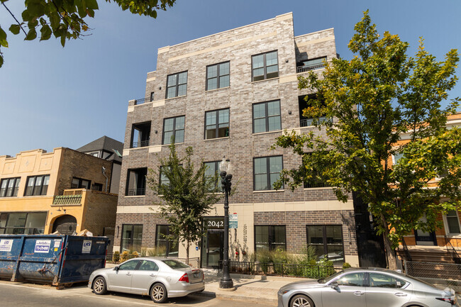 Building Photo - 2042 W Irving Park Rd Rental