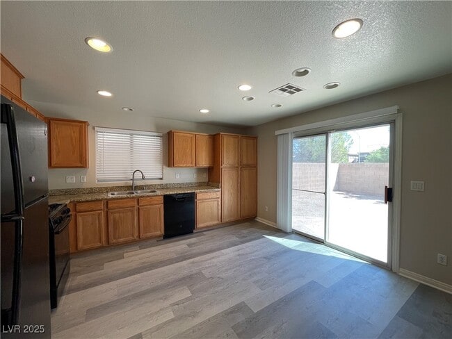 Building Photo - 9135 Iron Cactus Ave Rental