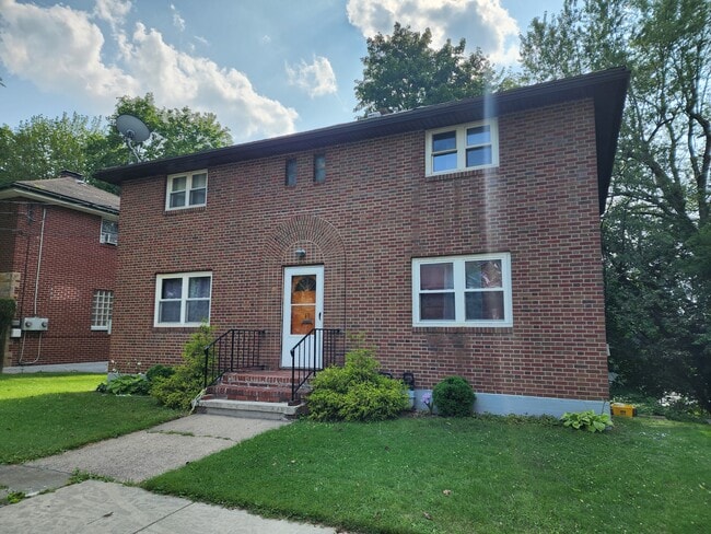 Photo - 49 Howard Ave Unit Right side