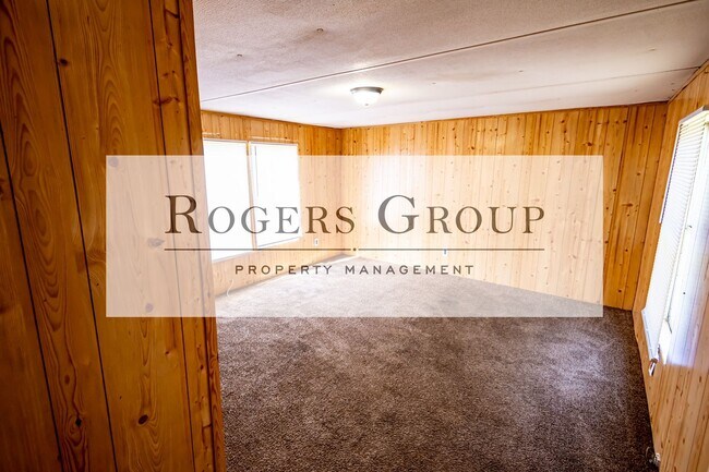 Photo - 385 Julian Smith Rd