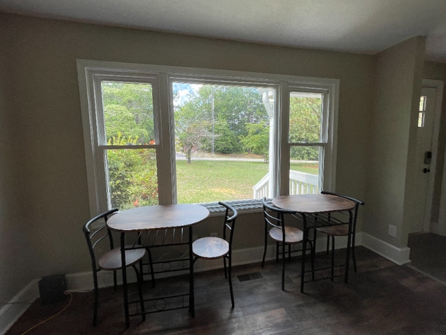 Photo - 120 Longview Dr