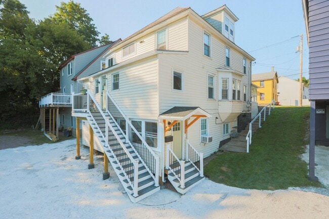 Photo - 56 E Spring St Unit B