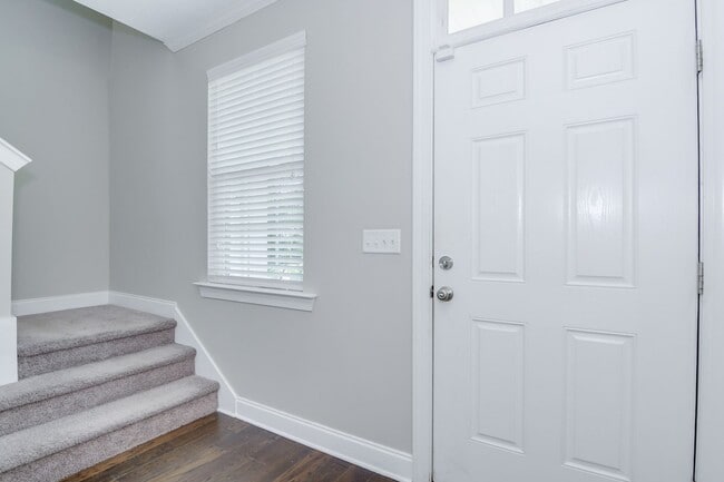 Photo - 407 Brantley Cove Cir