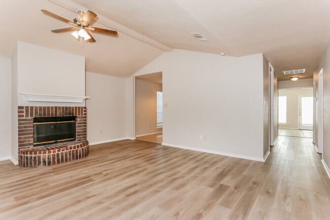 Photo - 2092 Paint Pony Ln