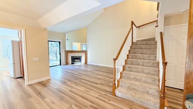 Photo - 1100 Sunshine Cir