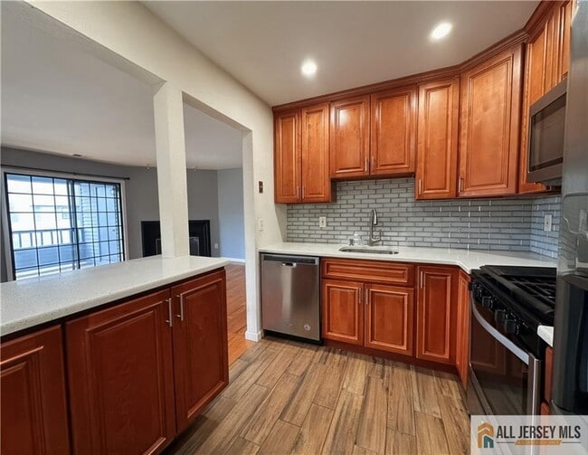 Photo - 1212 Woodhaven Dr Unit 1212