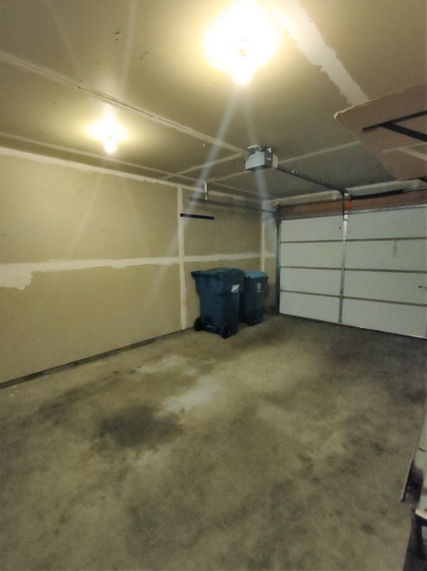 Photo - 2 Bed 2 Bath End Unit Townhouse in Oakdale