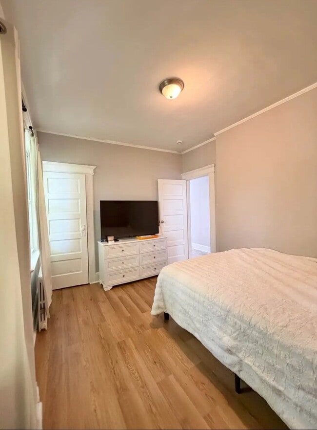 Photo - 152 Little St Unit 1