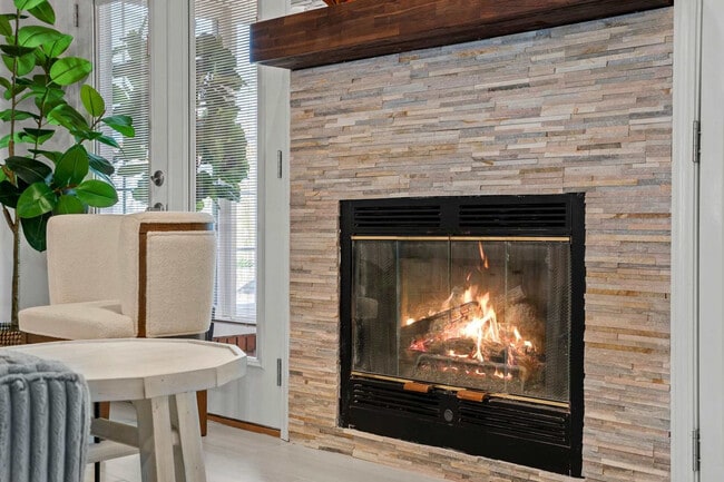 Photo - 300 Lan Rob Ln Unit ID1399874P