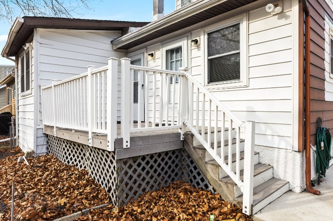 Photo - 106 Congress Ave Unit 1