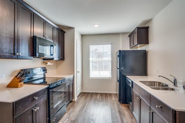 Photo - 718 Trestle Dr