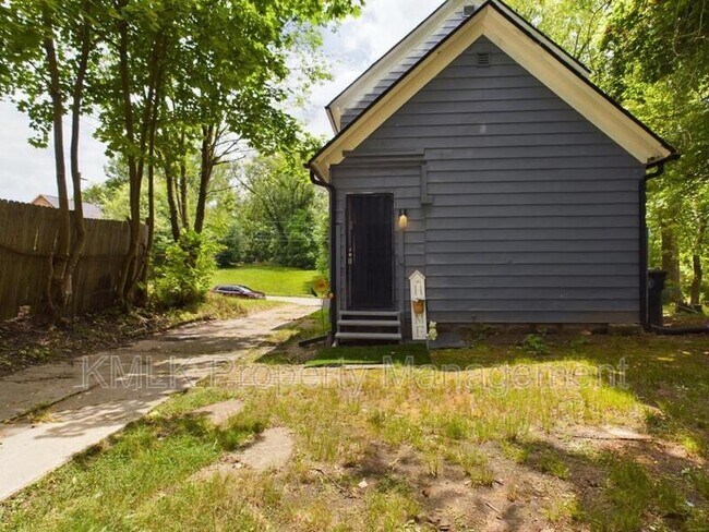 Photo - 187 W Long St