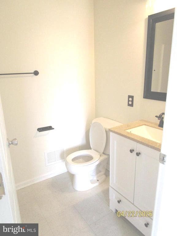 Building Photo - 540 Thompson St