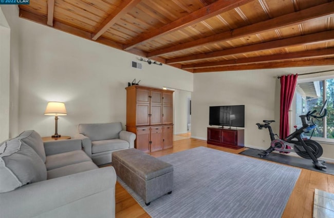 Photo - 1296 Rudgear Rd