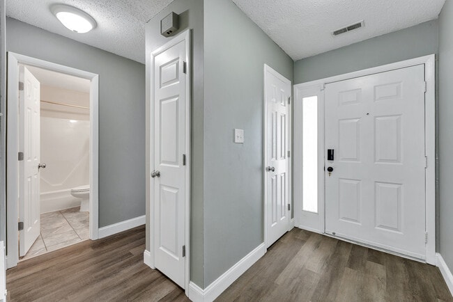 Photo - 1400 Riverside Dr