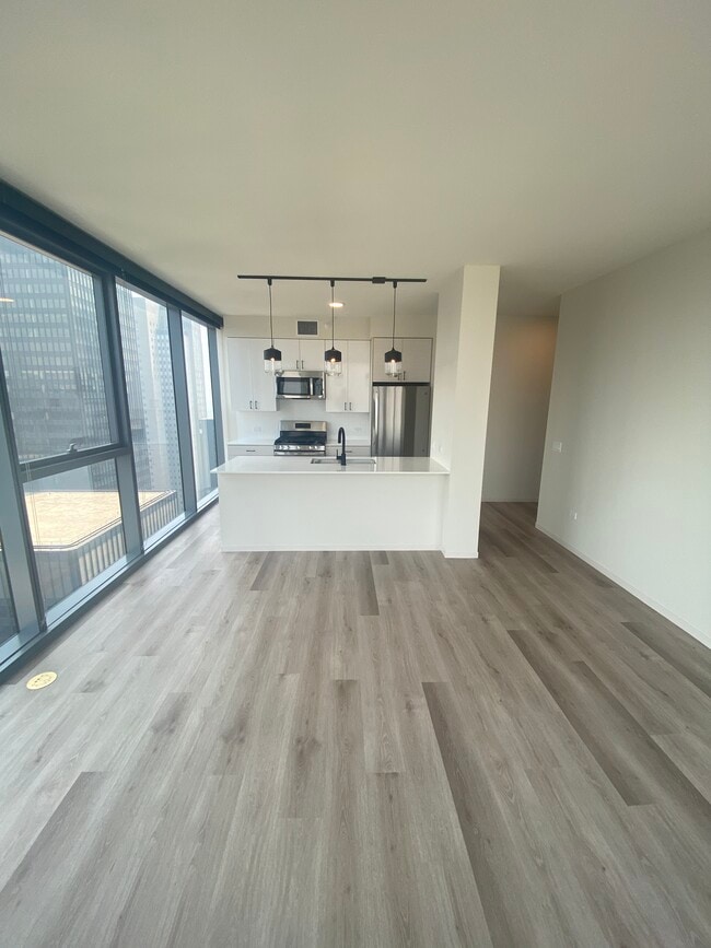 80 E Wacker Pl Unit 3205