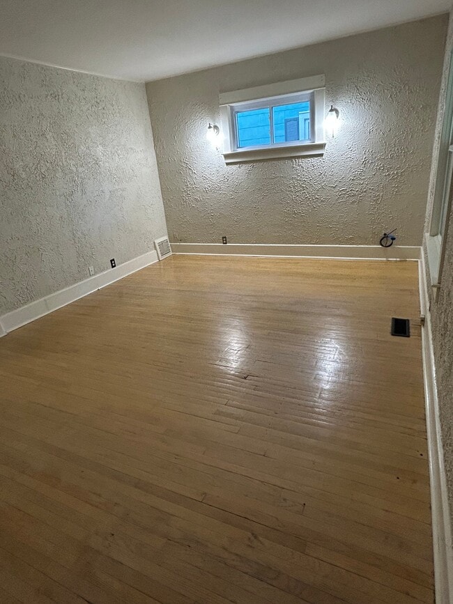 Photo - 1209 W Governor St