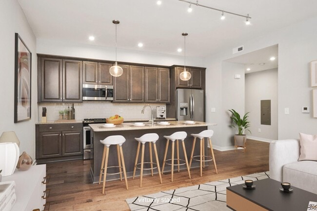 Photo - 101 N 6th St Unidad G53