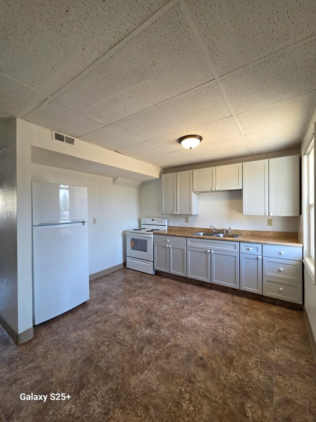 Photo - 1413 NW Despain Ave