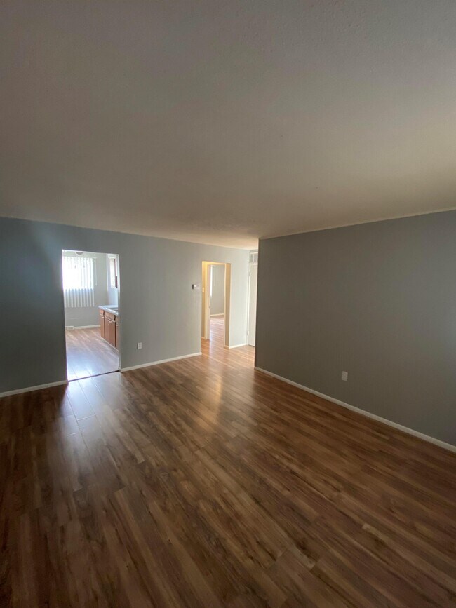 Highland Square Apartments