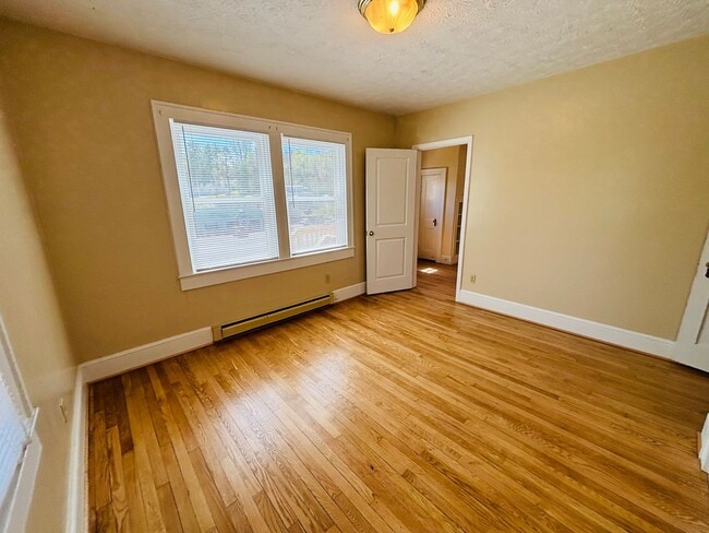 Photo - 1470 Roanoke St Unit 1470