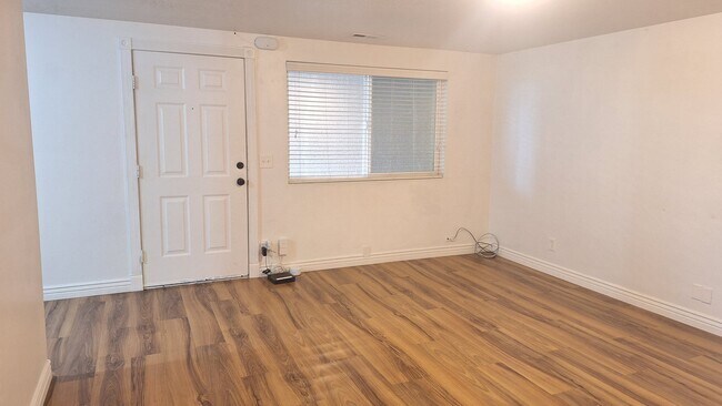 Photo - 935 E 600 S Unit 15