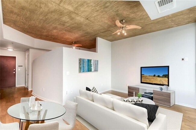 Photo - One bedroom condo located in heart of Buckhead!