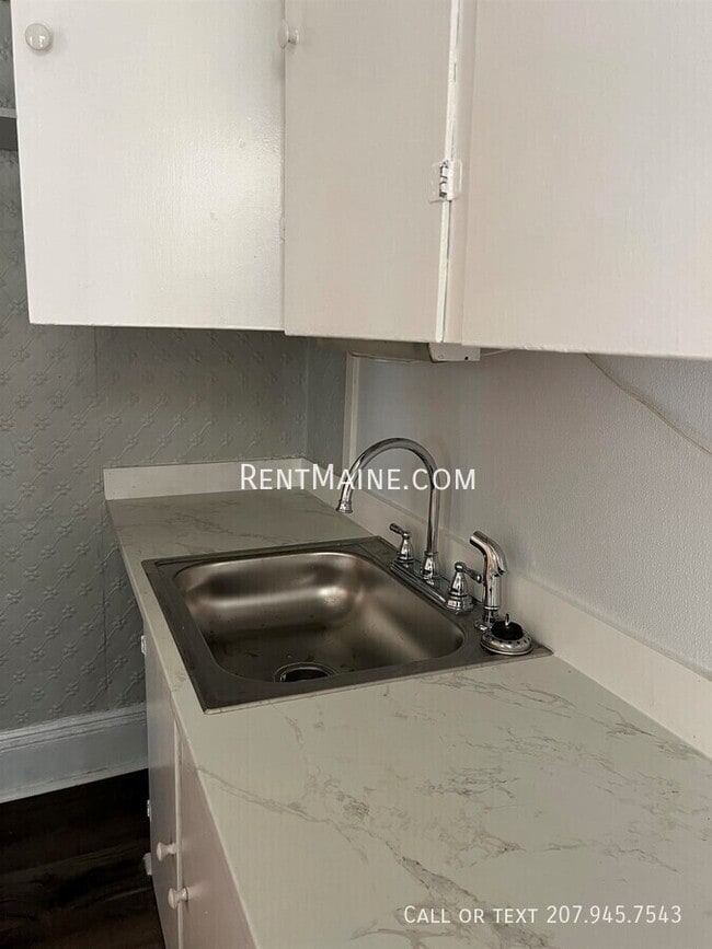 Photo - 12-16 Fifth St-5 Unit 5