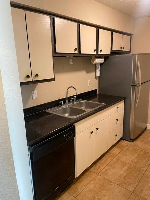 Photo - 5550 N Braeswood Blvd Unit 100
