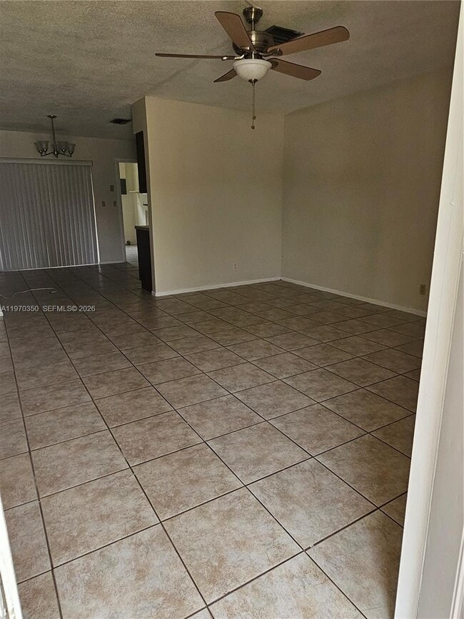 Photo - 5820 NW 19th St Unidad B