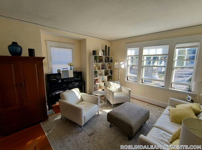 Building Photo - 274 Poplar St Unit 3 Rental