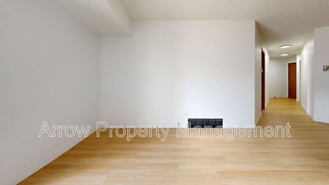 Photo - 205 E Arbor Ave