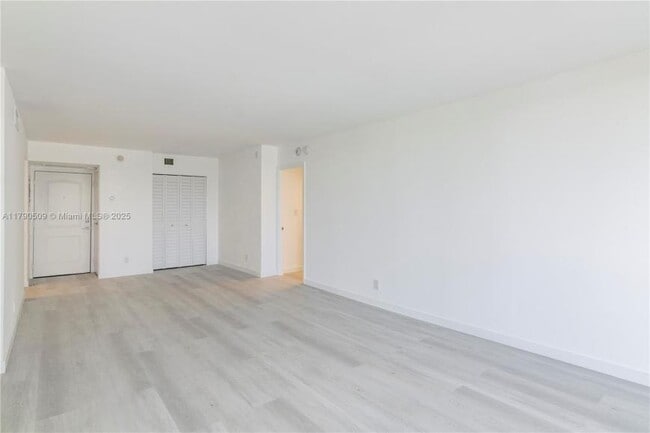 Photo - 2 bedroom in Sunny Isles Beach FL 33160