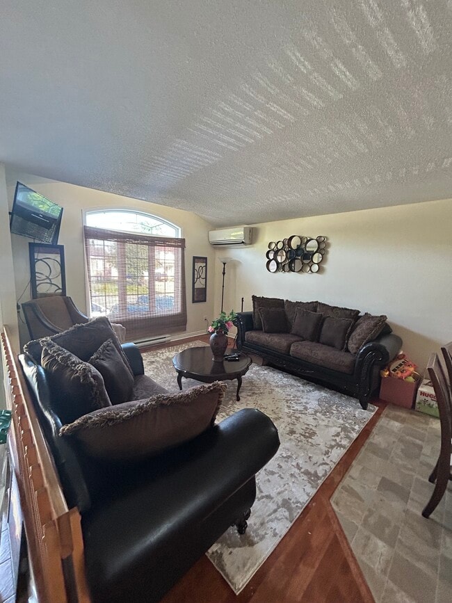 Photo - 509 Av Du Cheval-Blanc Unité A