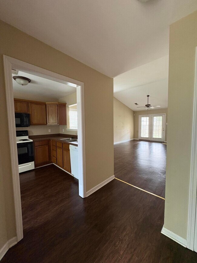 Photo - 2576 Moray Pl