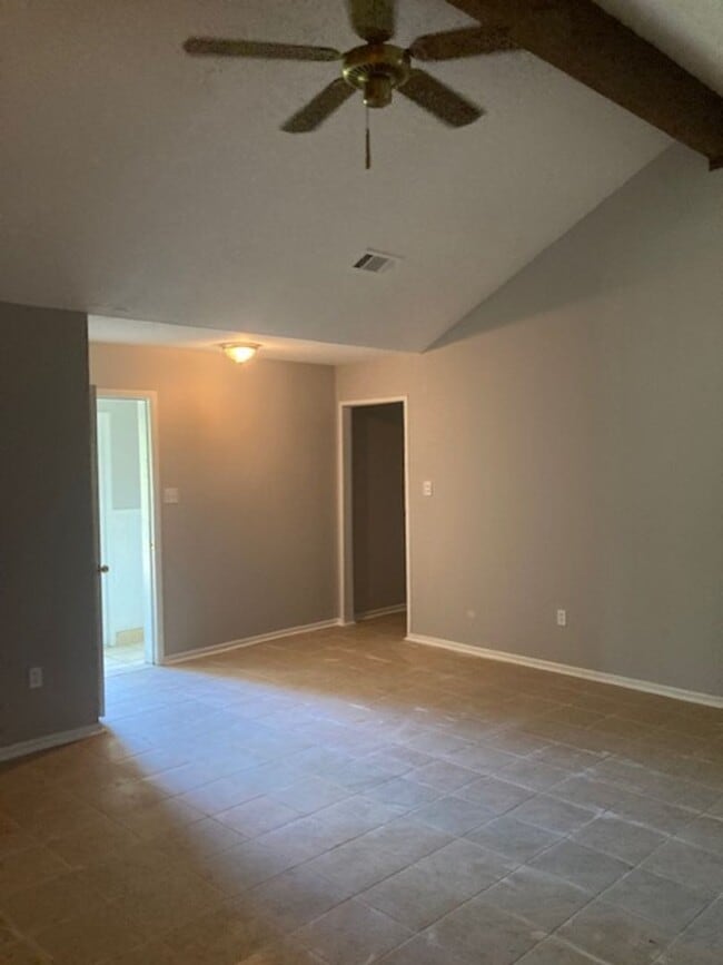 Photo - 9416 Windrow Pl
