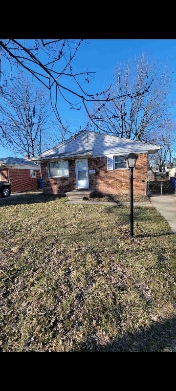 Building Photo - 18236 Powers Ave