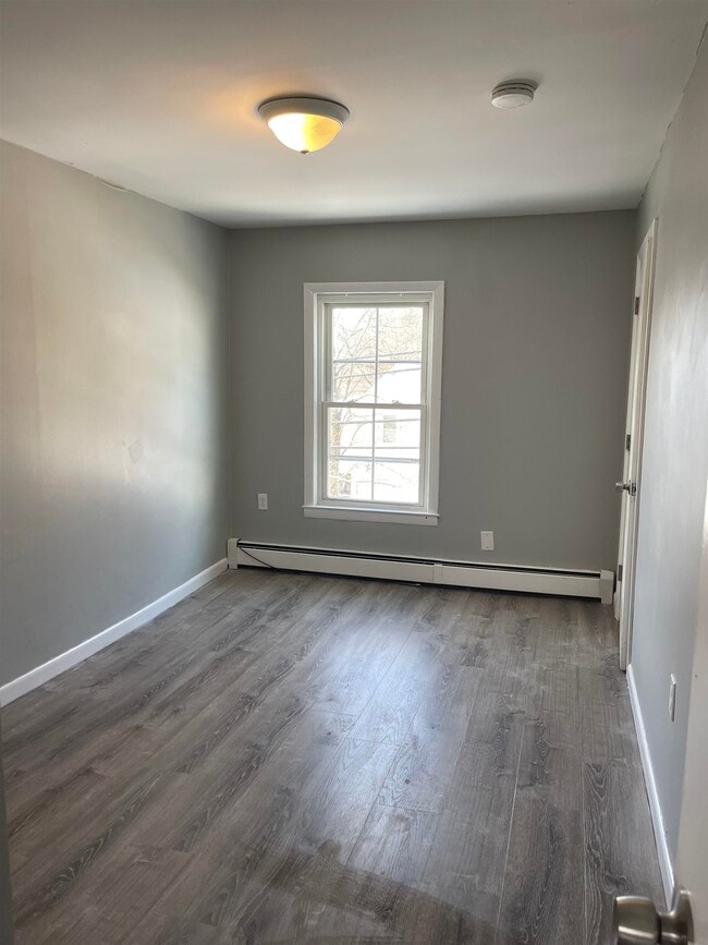 Photo - 81 Pine St Unit 3