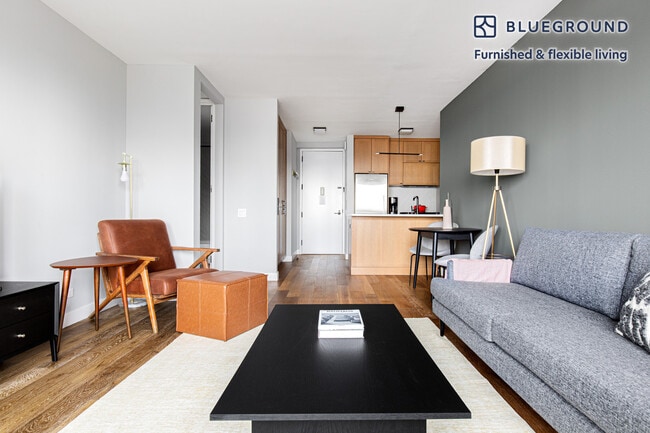 560 W 43rd St Unit SI FL31-ID482