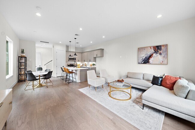 2626 W Tidwell Rd Unit B
