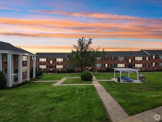 Building Photo - Mt. Vernon Apartments
