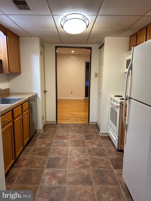 Photo - 25 Constitution Ave